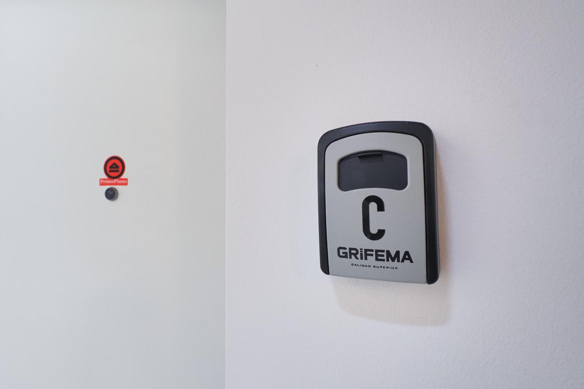 Primopiano - Zumbini G Apartment Milan Bagian luar foto